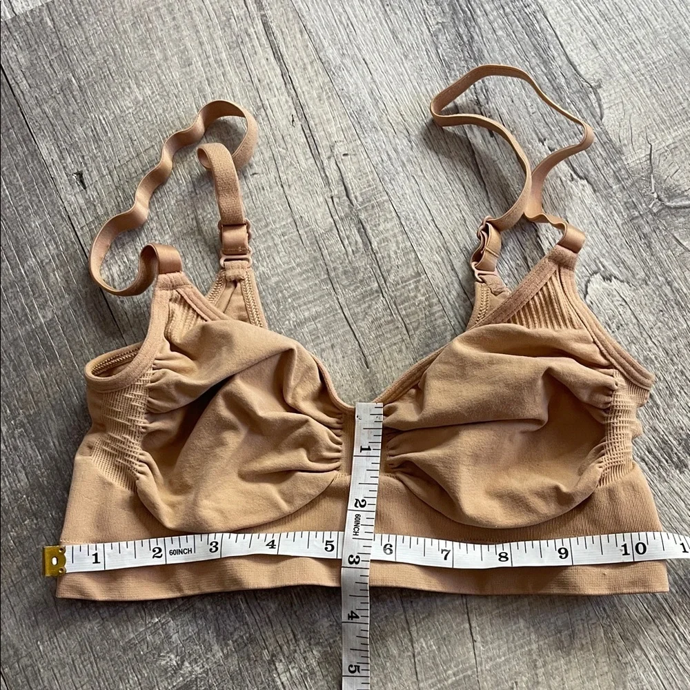 SKIMS Sculpting Bralette - Picture 4 of 5